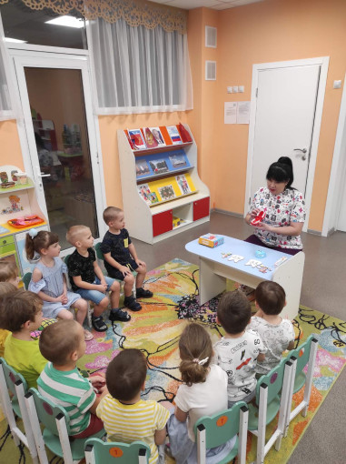 Гость группы "Медицинская сестра" Гость группы "Медицинская сестра".