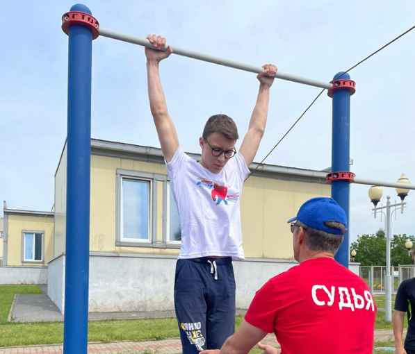 Статья 20. СУДЕЙСКАЯ КОЛЛЕГИЯ ПО ПОДТЯГИВАНИЮ, СГИБАНИЮ И РАЗГИБАНИЮ РУК В УПОРЕ ЛЕЖА. Статья 20. СУДЕЙСКАЯ КОЛЛЕГИЯ ПО ПОДТЯГИВАНИЮ, СГИБАНИЮ И РАЗГИБАНИЮ РУК В УПОРЕ ЛЕЖА.