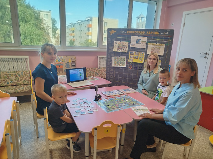 Работа с родителями по дорожной безопасности Работа с родителями по дорожной безопасности.